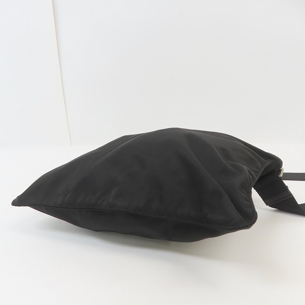 実際に弊社で買取させて頂いた【難有り品】PRADA/プラダ ナイロン ショルダーポーチ/サコッシュの画像 2枚目