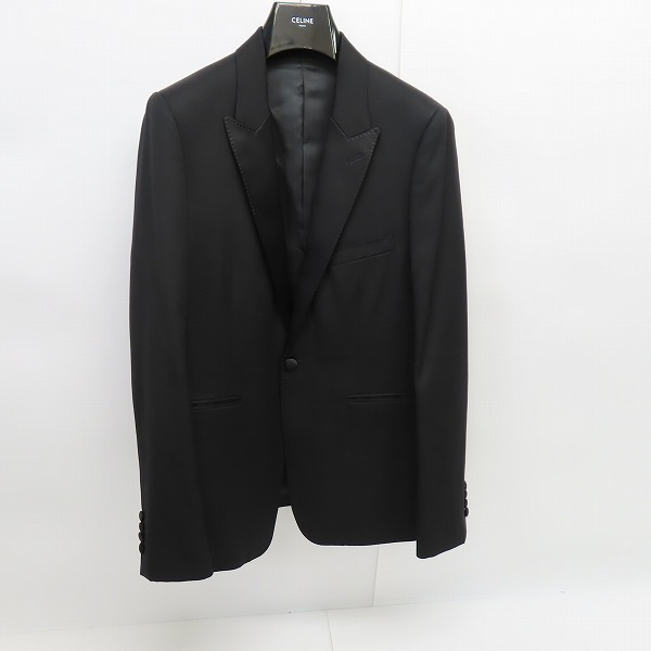 実際に弊社で買取させて頂いた【JPタグ】CELINE/セリーヌ ショートジャケット 2V043659D/52