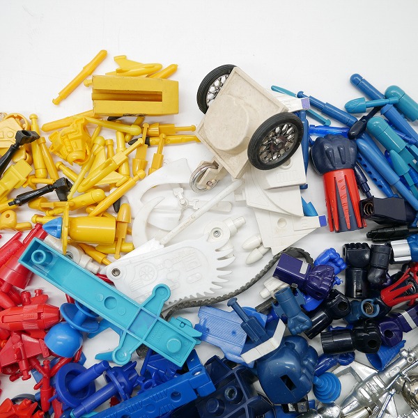 実際に弊社で買取させて頂いた【おまとめ/パーツ取り】超合金 等 腕/ミサイル 他 パーツの画像 3枚目