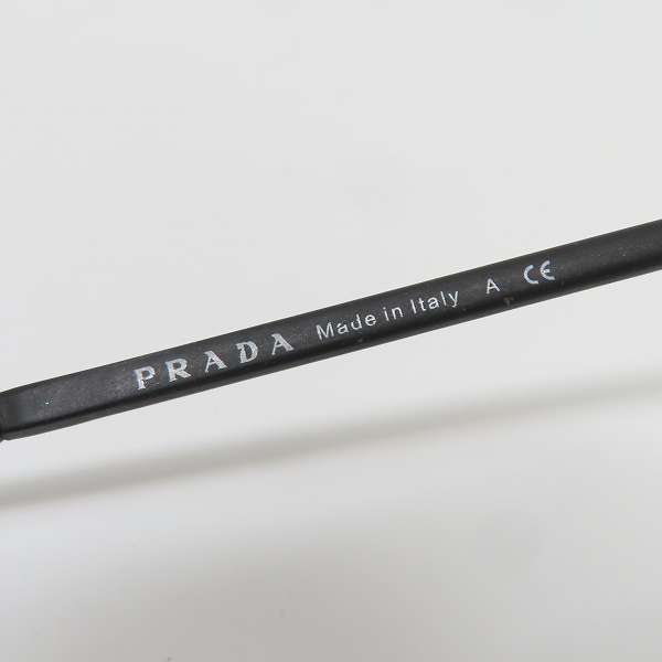 実際に弊社で買取させて頂いた【難有り】PRADA/プラダ SPS 55R サングラス/アイウェアの画像 4枚目
