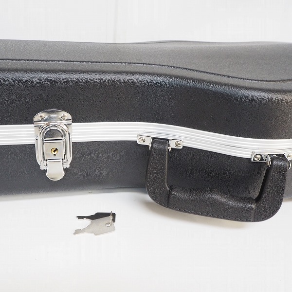 実際に弊社で買取させて頂いた★ PLAYTECH/プレイテック LP-DL レスポールタイプ エレキギター用ハードケース 鍵付の画像 3枚目