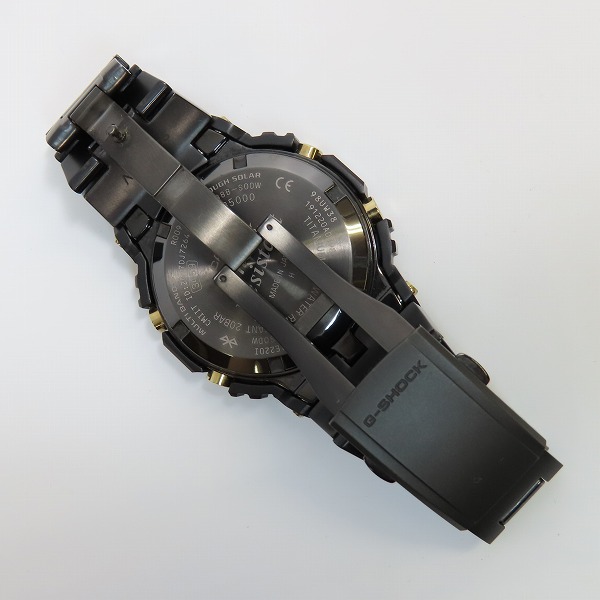 実際に弊社で買取させて頂いたG-SHOCK/Gショック フルメタルチタン Bluetooth 搭載 電波ソーラー GMW-B5000TB-1JRの画像 4枚目