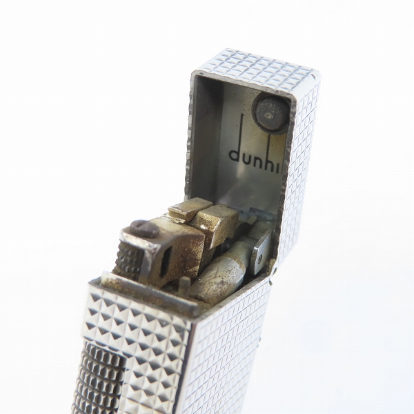 実際に弊社で買取させて頂いたdunhill/ダンヒル ダイヤカット サイドローラー ガスライター シルバーの画像 4枚目