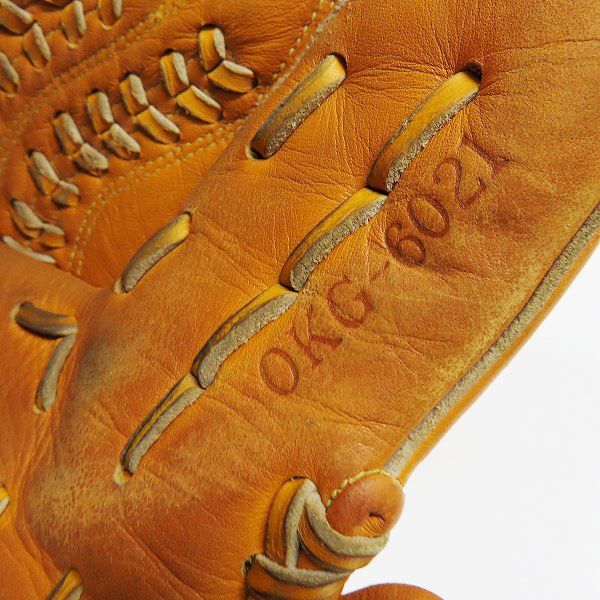 実際に弊社で買取させて頂いたHi-Gold/ハイゴールド 己極 軟式/左投げ/投手用 グラブ/グローブ OKG-6021の画像 4枚目