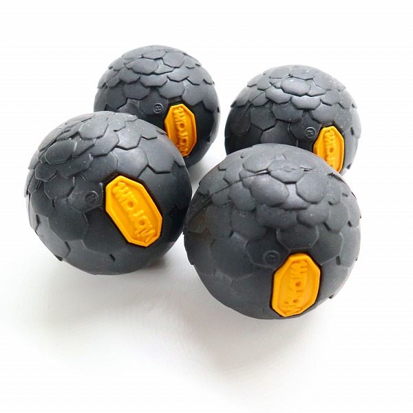 実際に弊社で買取させて頂いたHelinox/ヘリノックス Vibram Ball Feet/ビブラム ボールフィート ブラック アウトドアチェア用ラバーグリップ キャンプの画像 1枚目