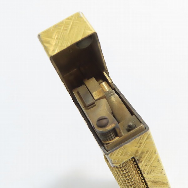 実際に弊社で買取させて頂いたdunhill/ダンヒル ガスライター サイドローラー クロスライン ゴールド の画像 4枚目