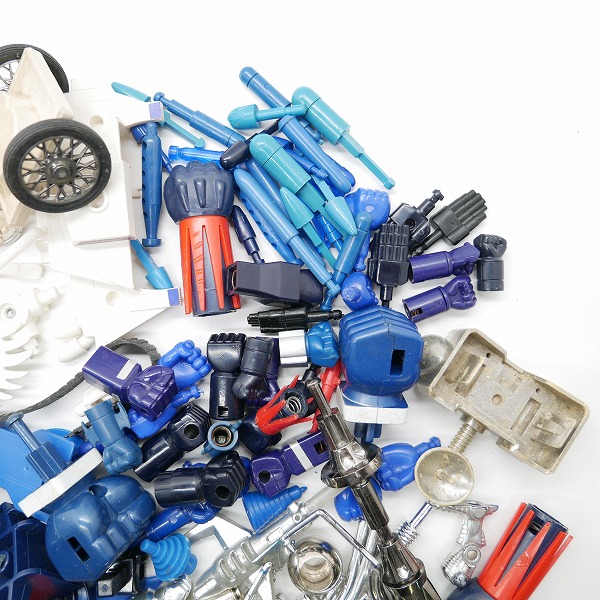 実際に弊社で買取させて頂いた【おまとめ/パーツ取り】超合金 等 腕/ミサイル 他 パーツの画像 5枚目