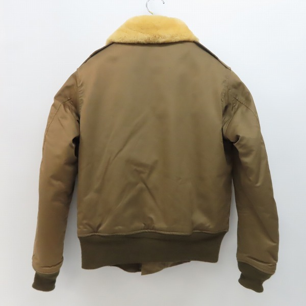 実際に弊社で買取させて頂いたBUZZ RICKSON'S /バズリクソンズ B-10 L.S.L GARMENT社製/白襟 フライト ジャケット BR12006/36の画像 1枚目