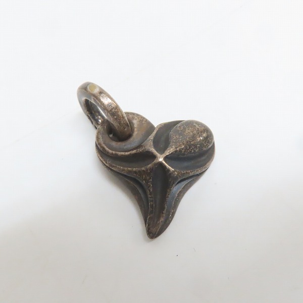 実際に弊社で買取させて頂いたBWL/ビルウォールレザー ハートクロスチャームの画像 1枚目