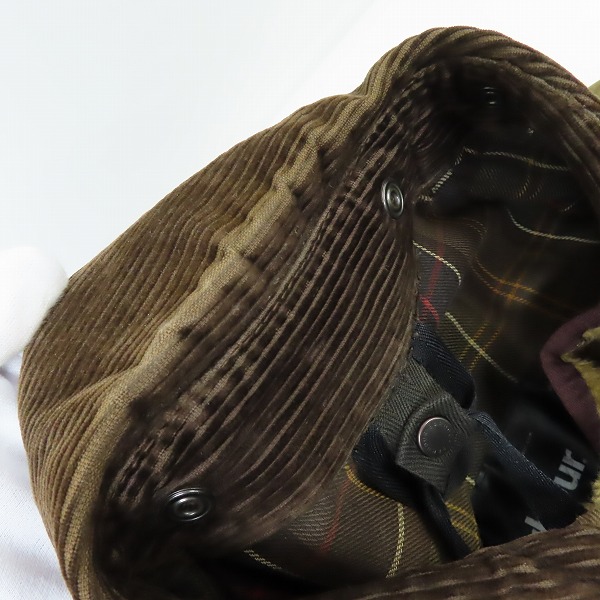 実際に弊社で買取させて頂いた【難有り】BARBOUR/バブアー CLASSIC BEAUFORT クラシック オイルドジャケット ライナー付き A830/C40の画像 8枚目