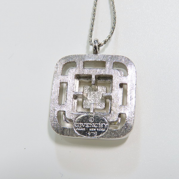 実際に弊社で買取させて頂いたGIVENCHY/ジバンシー スクエア シルバー ネックレスの画像 2枚目