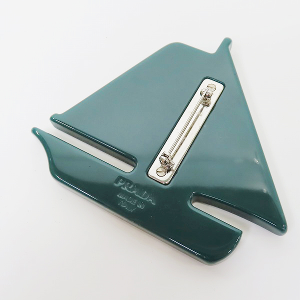 実際に弊社で買取させて頂いたPRADA/プラダ ヨット 船 モチーフ ピンブローチの画像 1枚目