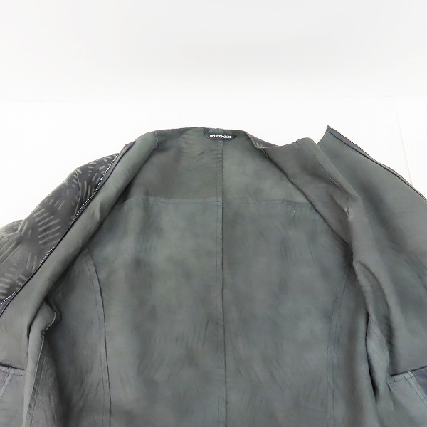 実際に弊社で買取させて頂いた【JPタグ】EMPORIO ARMANI/エンポリオ アルマーニ 総柄デザイン やぎ革/ゴート ジップアップレザー ジャケット/50の画像 6枚目