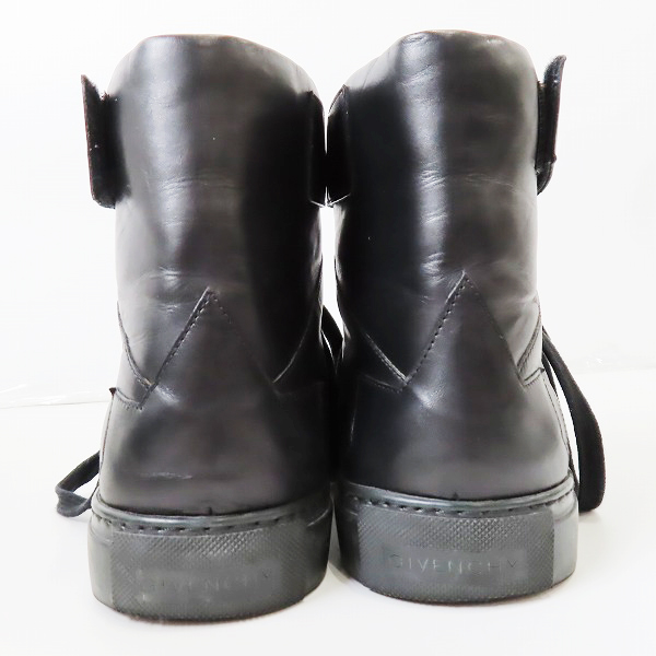 実際に弊社で買取させて頂いたGIVENCHY/ジバンシィ スター スタッズ ベルト スニーカー 2603/45の画像 1枚目