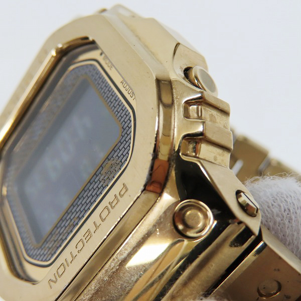 実際に弊社で買取させて頂いたG-SHOCK/Gショック 反転液晶 フルメタル ゴールド ソーラー Bluetooth搭載 腕時計/ウォッチ GMW-B5000GD-9JFの画像 5枚目