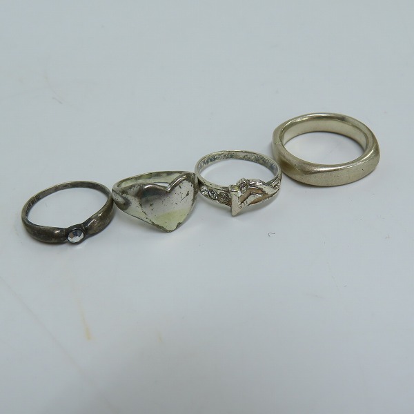 実際に弊社で買取させて頂いた【おまとめ】VivienneWestwood/ヴィヴィアンウエストウッド Givenchy/ジバンシィ他 ボタン/ネックレス/リング等の画像 3枚目