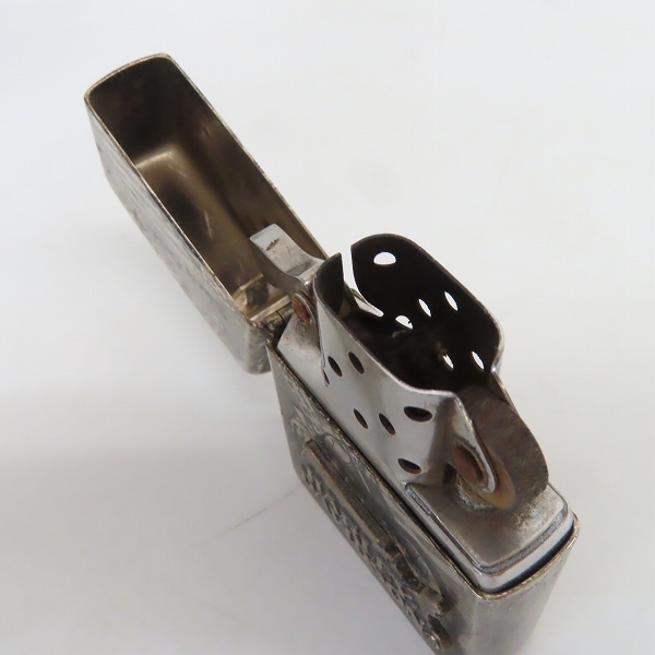 実際に弊社で買取させて頂いたZIPPO/ジッポー HARLEY-DAVIDSON/ハーレー ダビッドソン メタル貼り  1995年製の画像 4枚目