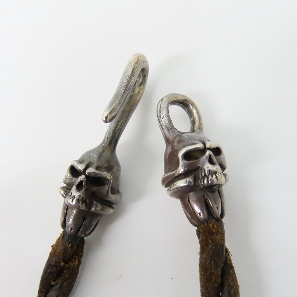 実際に弊社で買取させて頂いた【ギャラ付】THIRTEEN DESIGNS/サーティーンデザインズ スカルフック 有刺鉄線 レザーブレスレットの画像 1枚目