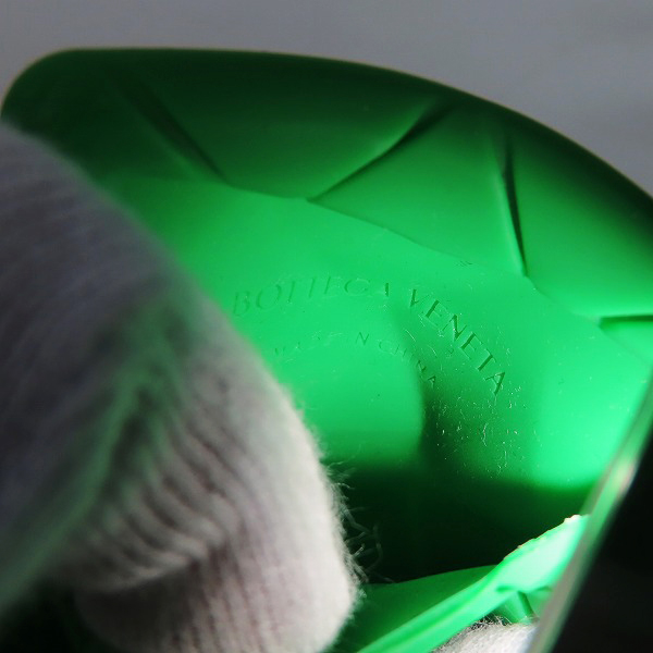 実際に弊社で買取させて頂いたBottega Veneta/ボッテガヴェネタ シリコンパスケース/定期入れホルダー ストラップ付きの画像 4枚目