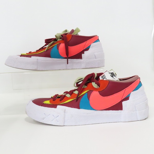 実際に弊社で買取させて頂いたNIKE×SACAI×KAWS/ナイキ×サカイ×カウズ BLAZER LOW/ブレーザー ロー Team Red/チームレッド DM7901-600/27の画像 3枚目