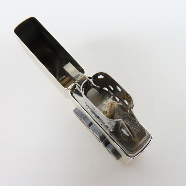 実際に弊社で買取させて頂いたZIPPO/ジッポー HARLEY DAVIDSON/ハーレーダビッドソン 95TH ANNIVERSARY 2号車 1996年製の画像 4枚目