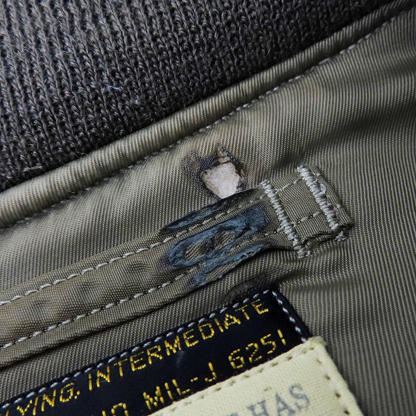 実際に弊社で買取させて頂いたBUZZ RICKSON'S/バズリクソンズ 04年モデル ジャケット M13775/B-15C/36の画像 8枚目