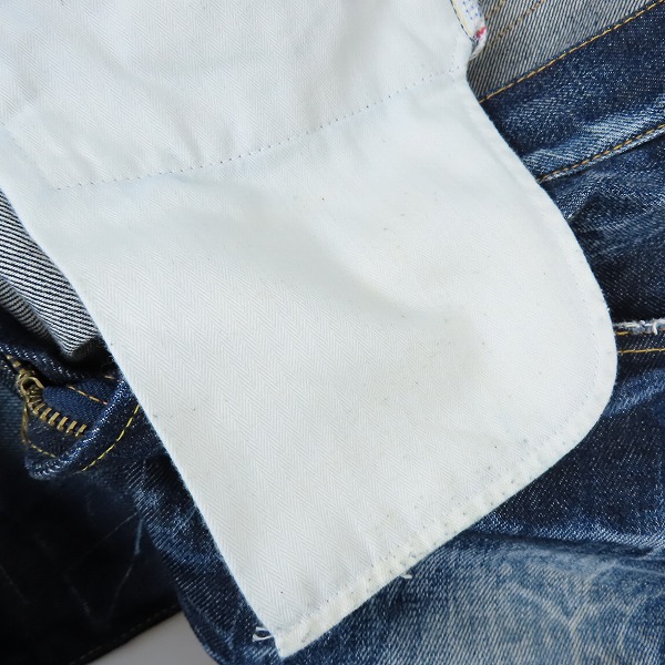 実際に弊社で買取させて頂いたVANQUISH × Fragment Design/ヴァンキッシュ×フラグメントデザイン THREE YEARS WASH デニムパンツ VFP1038/28の画像 6枚目