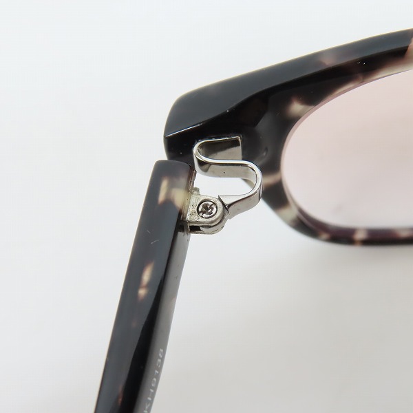 実際に弊社で買取させて頂いたKATHARINE HAMNETT LONDON/キャサリンハムネットロンドン 度入りサングラス/アイウェア KH9138の画像 7枚目