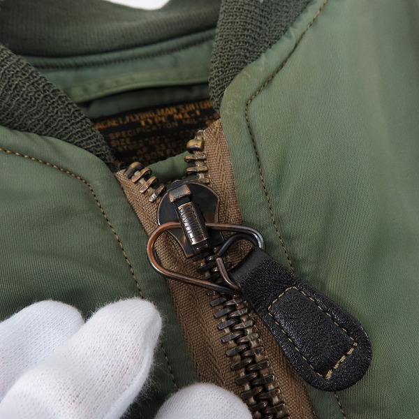 実際に弊社で買取させて頂いたBUZZ RICKSON'S/バズリクソンズ MA-1 フライトジャケット M11128/Sの画像 6枚目