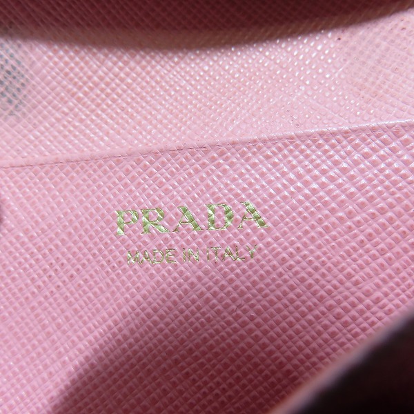 実際に弊社で買取させて頂いたPRADA/プラダ サフィアーノ レザー カードケース/名刺入れの画像 4枚目