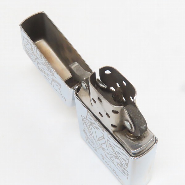 実際に弊社で買取させて頂いたZIPPO/ジッポー Paul Smith/ポールスミス ロゴ/ユニオンジャック柄 1999年製の画像 4枚目