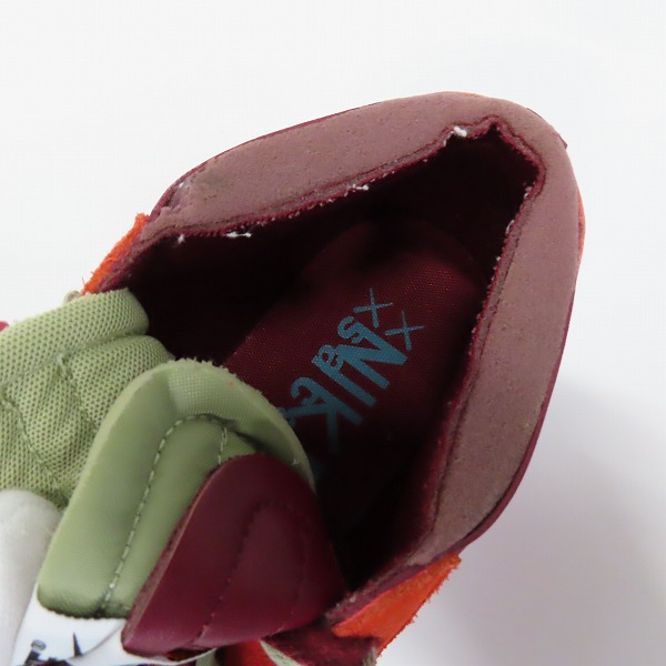 実際に弊社で買取させて頂いたNIKE×SACAI×KAWS/ナイキ×サカイ×カウズ BLAZER LOW/ブレーザー ロー Team Red/チームレッド DM7901-600/27の画像 4枚目