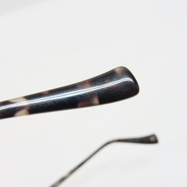 実際に弊社で買取させて頂いたKATHARINE HAMNETT LONDON/キャサリンハムネットロンドン 度入りサングラス/アイウェア KH9138の画像 9枚目