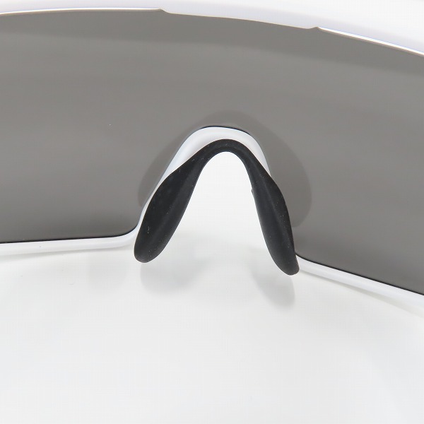 実際に弊社で買取させて頂いたSMITH/スミス Shift MAG Matte White 6HT 3CW スポーツサングラス スペアレンズ付きの画像 4枚目