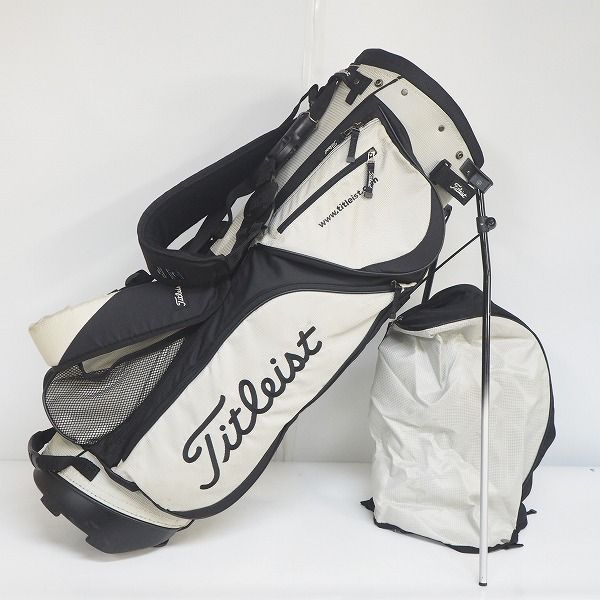 実際に弊社で買取させて頂いたTitleist/タイトリスト ゴルフ 6分割スタンド式 キャディバッグ アイボリー系ｘブラック