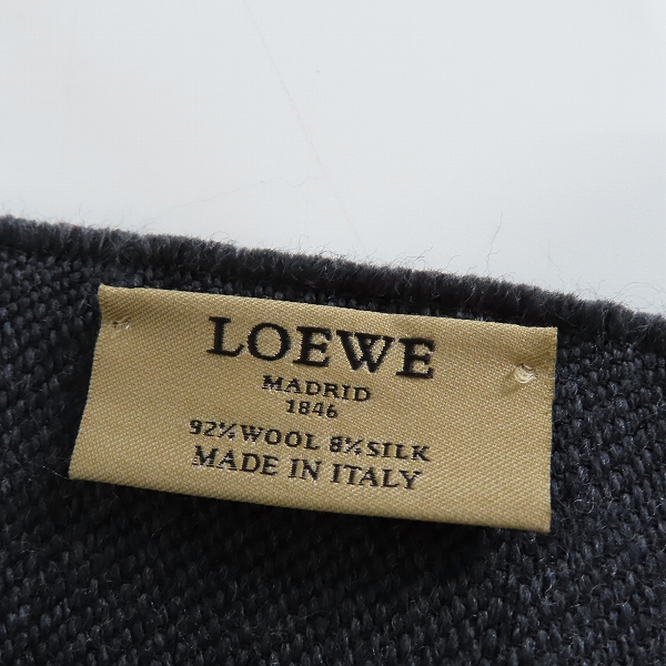 実際に弊社で買取させて頂いたLOEWE/ロエベ アナグラムロゴ マフラー ウール×シルクの画像 1枚目