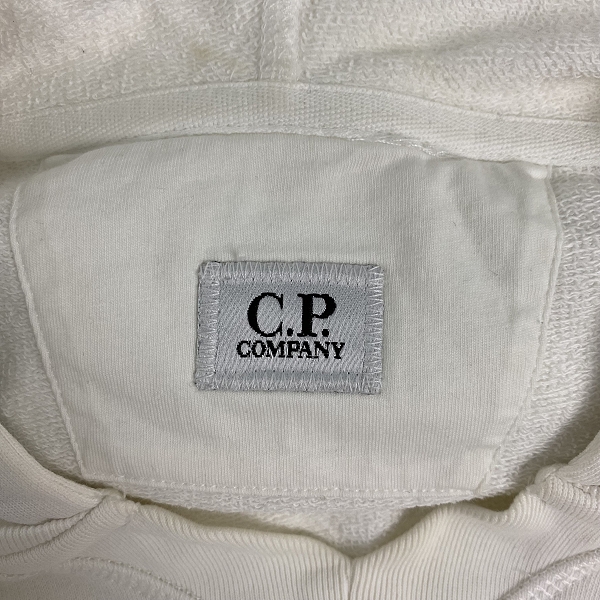 実際に弊社で買取させて頂いたC.P.COMPANY/シーピーカンパニー パーカー 08CMSS136A 005673W /XLの画像 2枚目