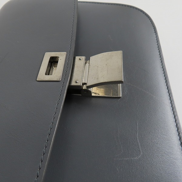 実際に弊社で買取させて頂いたCELINE/セリーヌ クラシックボックス レザー ハンドバッグ ミディアムサイズの画像 5枚目