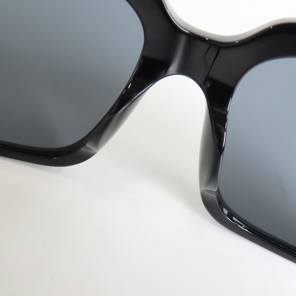 実際に弊社で買取させて頂いたBURBERRY/バーバリー サングラス フルリム/ウェリントン B4230-Dの画像 4枚目