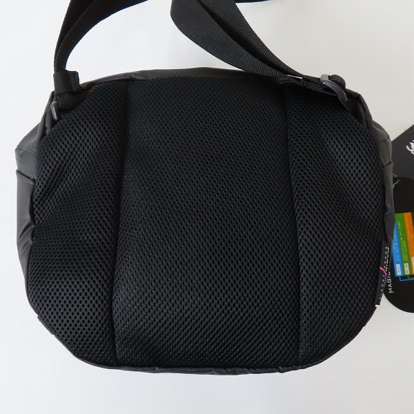 実際に弊社で買取させて頂いた【未使用】canterbury/カンタベリー R+ AIR SHOULDER BAG アールプラスエアーショルダーバッグ AB02313の画像 1枚目