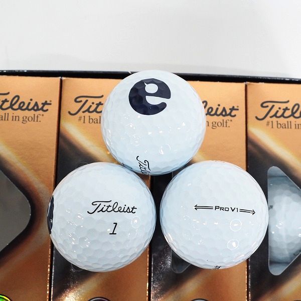 実際に弊社で買取させて頂いた【未使用/オウンネーム】Titleist/タイトリスト PRO V1 ゴルフボール ホワイト 1ダース の画像 1枚目