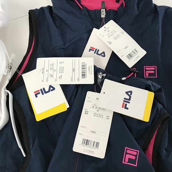 実際に弊社で買取させて頂いた【おまとめ/未使用】FILA/フィラ メンズ/レディース ジップアップ パーカーの画像 2枚目
