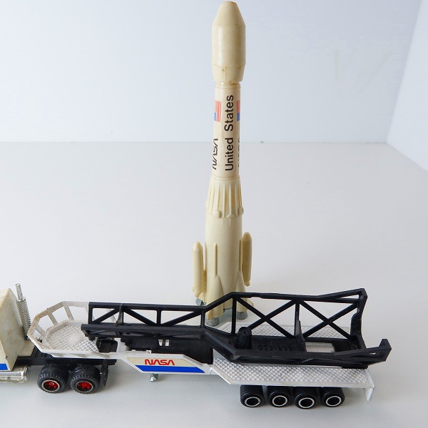 実際に弊社で買取させて頂いたmajorette/マジョレット 1/87 NASA ナサ ロケット スペースシャトル トレーラー TRANSPORTS ミニカーの画像 6枚目