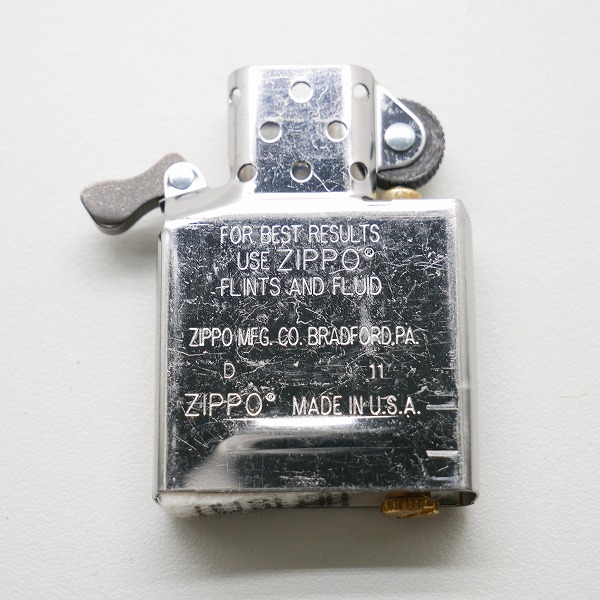 実際に弊社で買取させて頂いたZIPPO/ジッポー HARLEY DAVIDSON/ハーレーダビッドソン ブラックマット アメリカンイーグル 2011年製の画像 5枚目