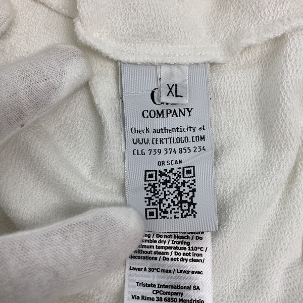 実際に弊社で買取させて頂いたC.P.COMPANY/シーピーカンパニー パーカー 08CMSS136A 005673W /XLの画像 4枚目