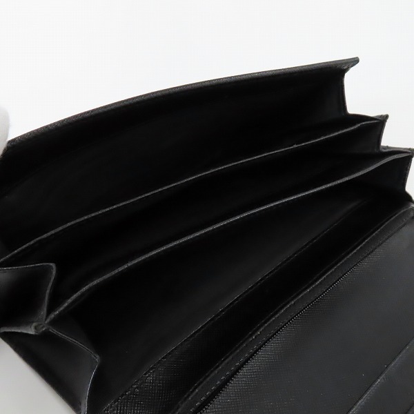 実際に弊社で買取させて頂いたPRADA/プラダ サフィアーノレザー二つ折り長財布の画像 4枚目