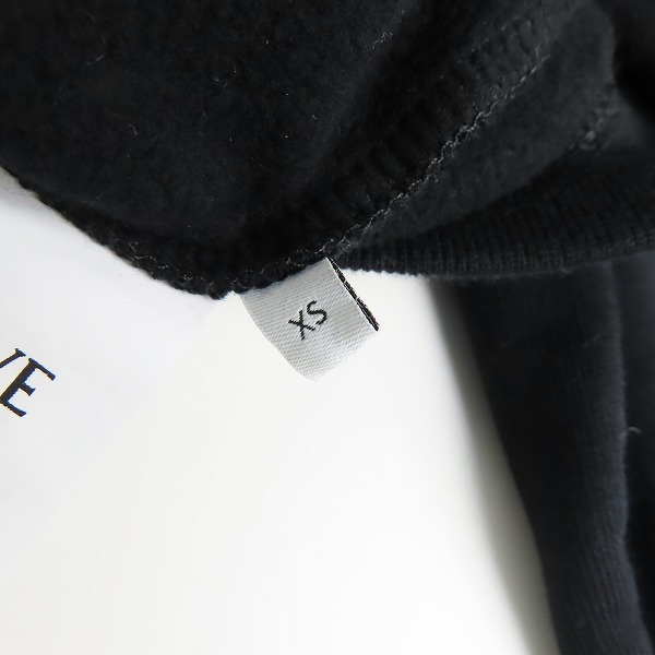 実際に弊社で買取させて頂いたLOEWE/ロエベ×スタジオジブリ 千と千尋の神隠し ススワタリ アナグラムロゴ プルオーバーパーカー S928Y25J02/XSの画像 4枚目