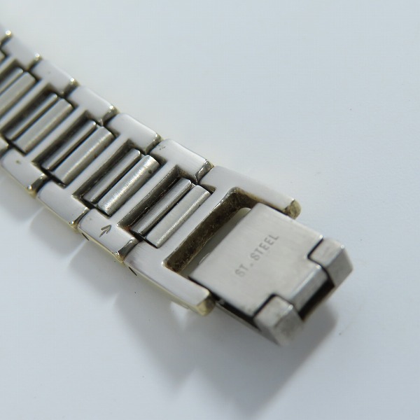 実際に弊社で買取させて頂いたYSL/Yves Saint Laurent/イヴサンローラン クォーツ腕時計 2200-229789 【動作未確認】の画像 5枚目