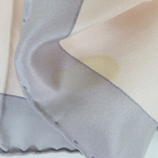 実際に弊社で買取させて頂いたCartier/カルティエ チェーン柄 スカーフ/ストール の画像 1枚目