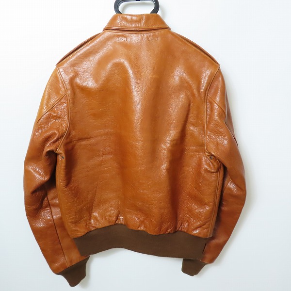 実際に弊社で買取させて頂いたTHE REAL McCOY'S/ザリアルマッコイズ A-2 レザー フライトジャケット 38の画像 1枚目